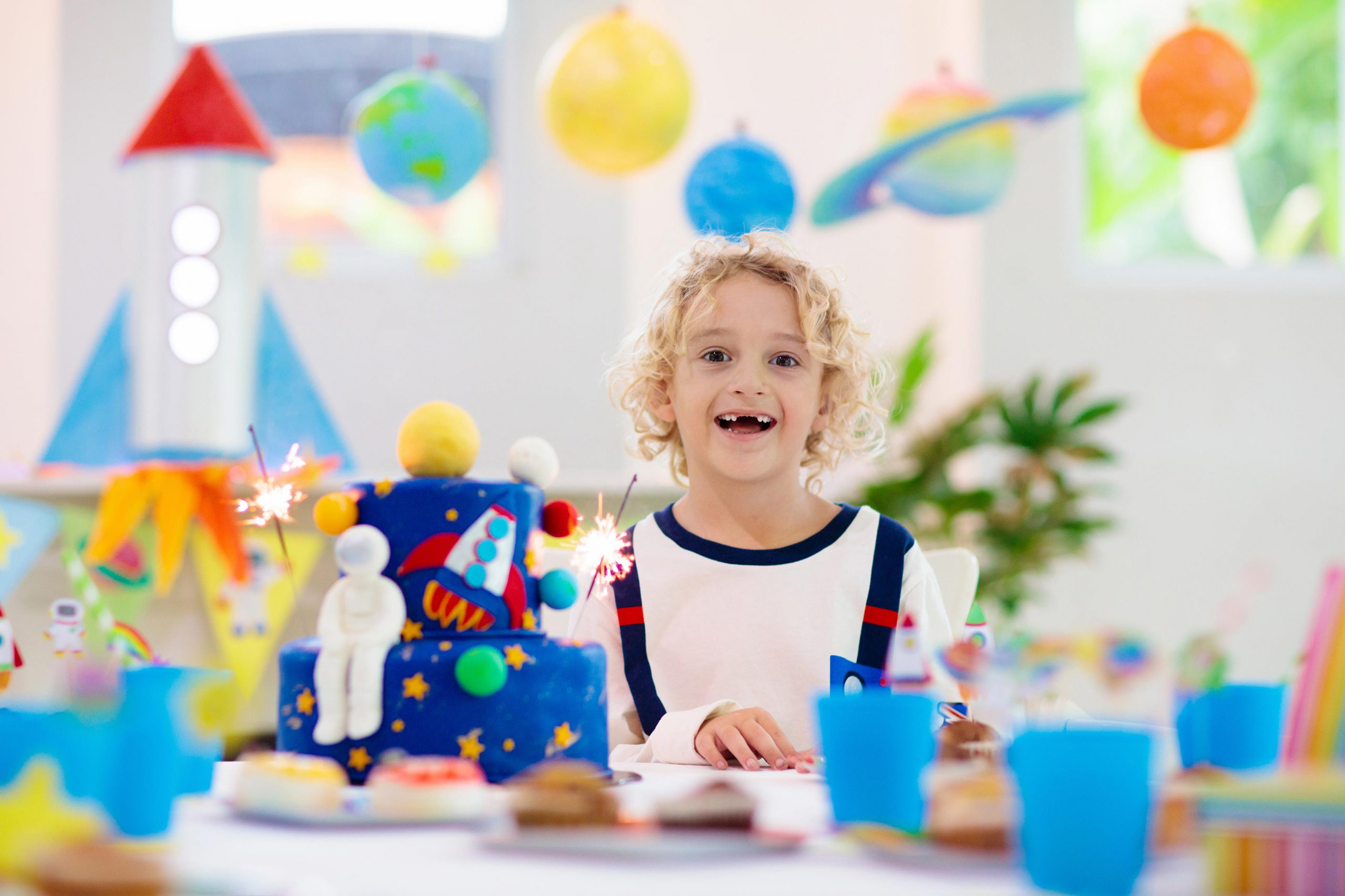 כך-תחגגו-לילדכם-יום-הולדת-חלל